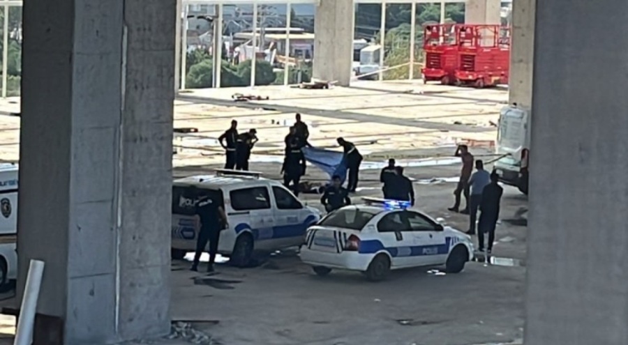 Çatıdan düşen işçi yaşamını yitirdi