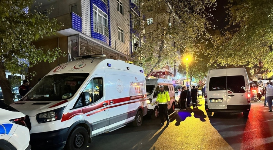 Maltepe'de liseli genç, şakalaştığı arkadaşını silahla vurdu!