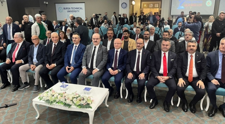 Bursa'da Türk Dünyası Bilim Ödülleri sahiplerini buldu!