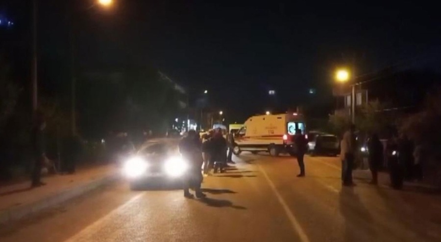 Kontrolden çıkan araç yayalara çarpması sonucu 1 kişi hayatını kaybetti!