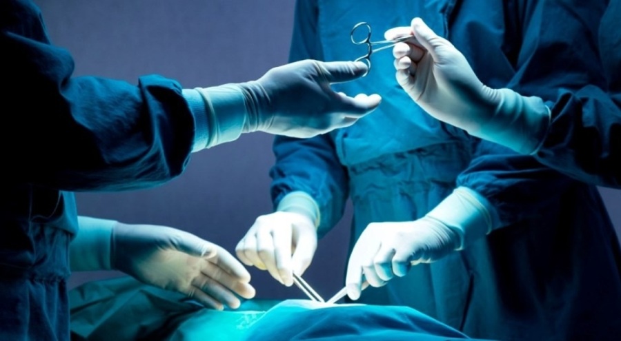 Ameliyat skandalı: Neşter bulamadı, İsviçre çakısı kullandı!