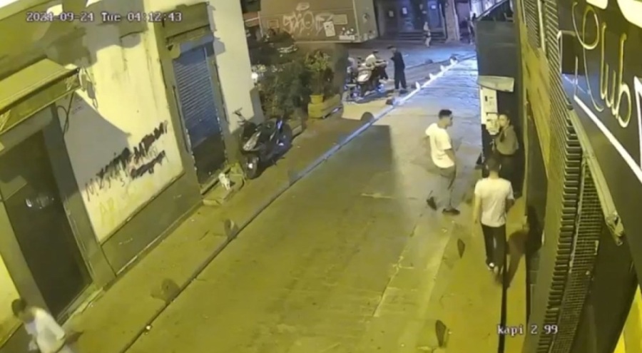 Beyoğlu'nda genç kızı taciz eden 2 şahıs gözaltına alındı