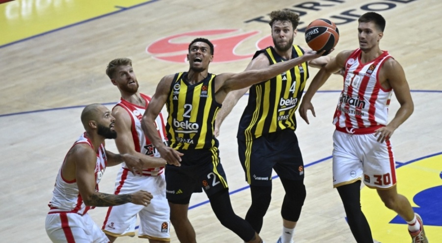 Fenerbahçe Beko, Olympiacos'u devirerek EuroLeague'e galibiyet başlangıcı yaptı