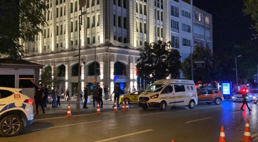 Sokak ortasında dehşet! 2 grup birbirine girdi