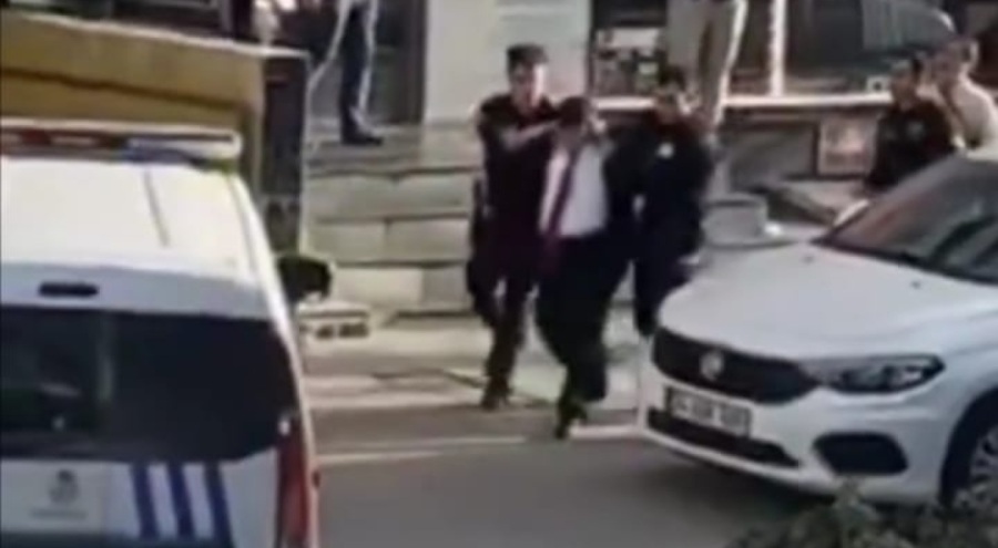 Bursa'ya yerleşen kadın çocuğunu görmek için geldiği İstanbul'da kayınpederi tarafından öldürüldü