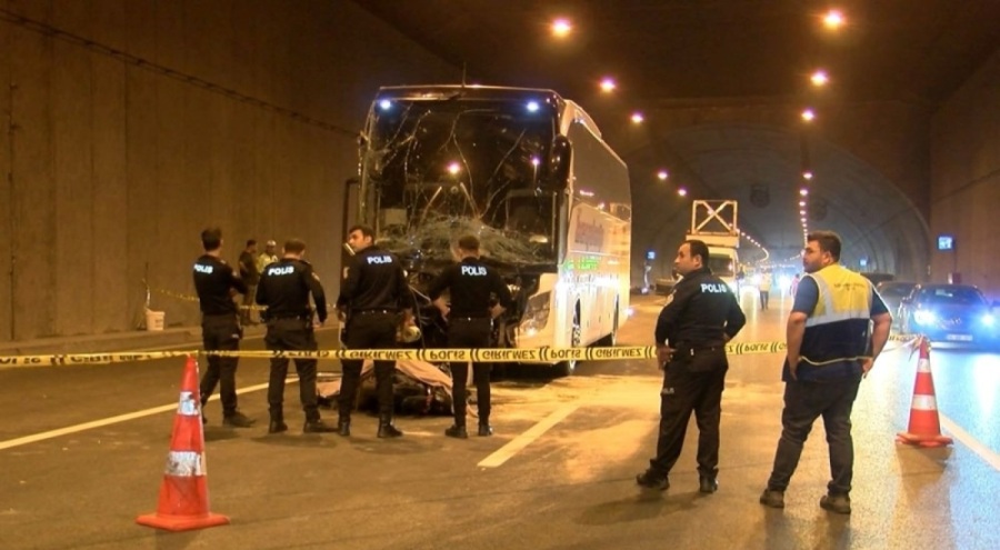 Tünelde ters yönde yarış faciası: Bir motosiklet sürücüsü yaşamını yitirdi