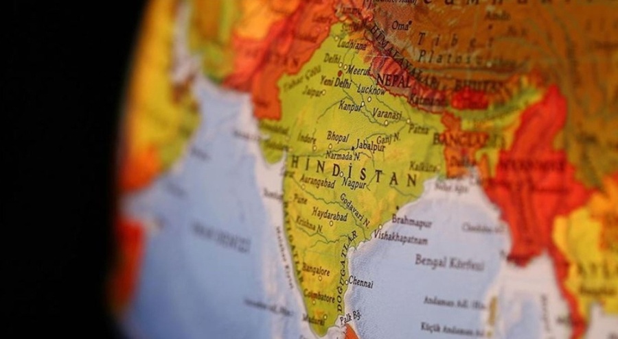 Hindistan'da sel ve heyelan nedeniyle çok sayıda kişi can verdi