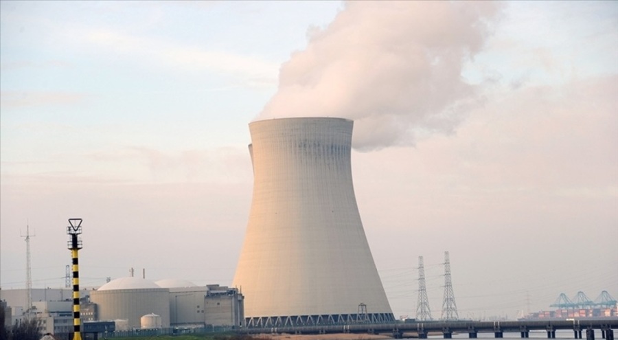 Kazakistan nükleer santrale 'evet' dedi