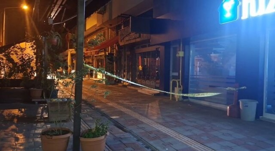 Sokakta silahla vurulan genç öldü!