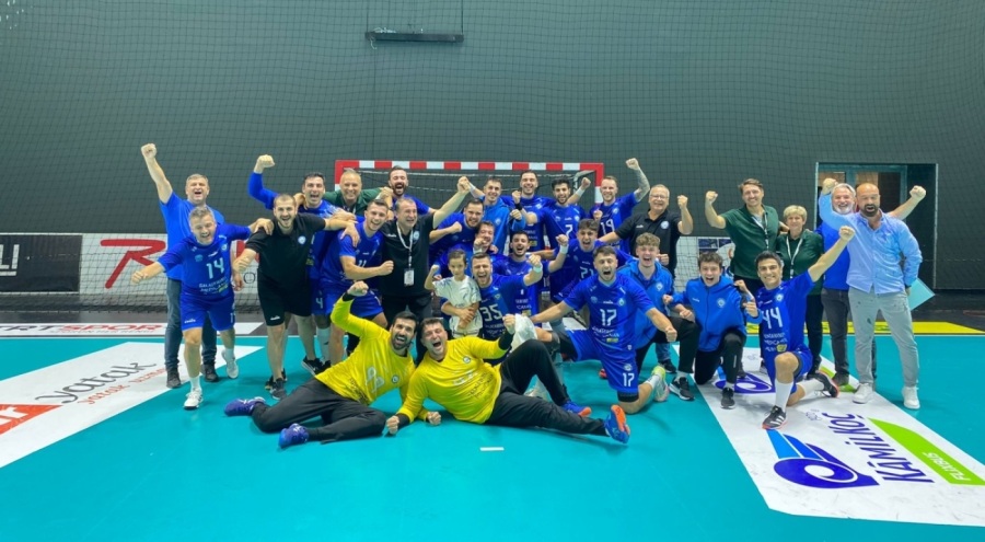 Nilüfer Belediyespor Erkek Hentbol Takımı, Spor Toto'yu yendi