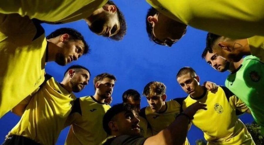 Translardan oluşan erkek futbol takımı ilk maçını kaybetti!