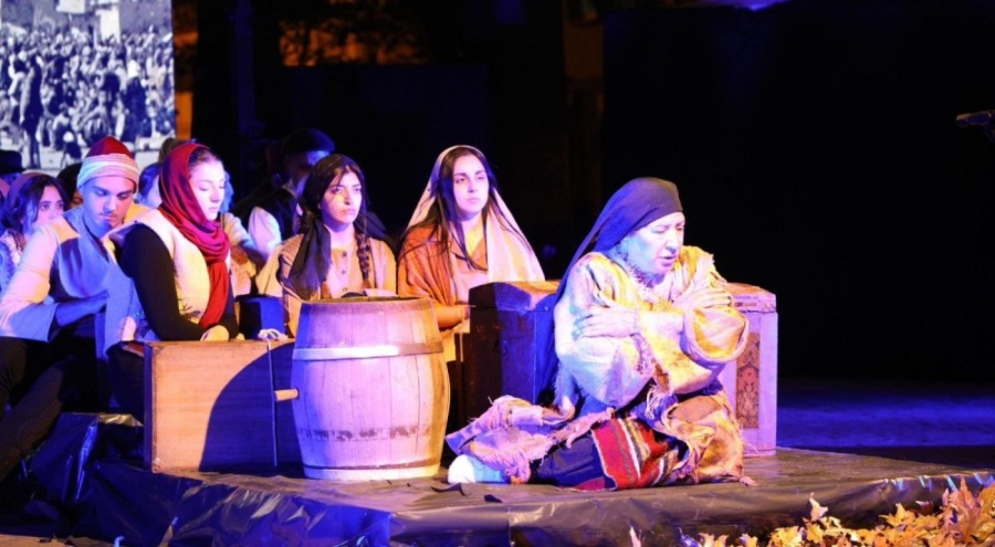 Mudanya'da "Mübadil Öyküleri" oyunu sahnelendi