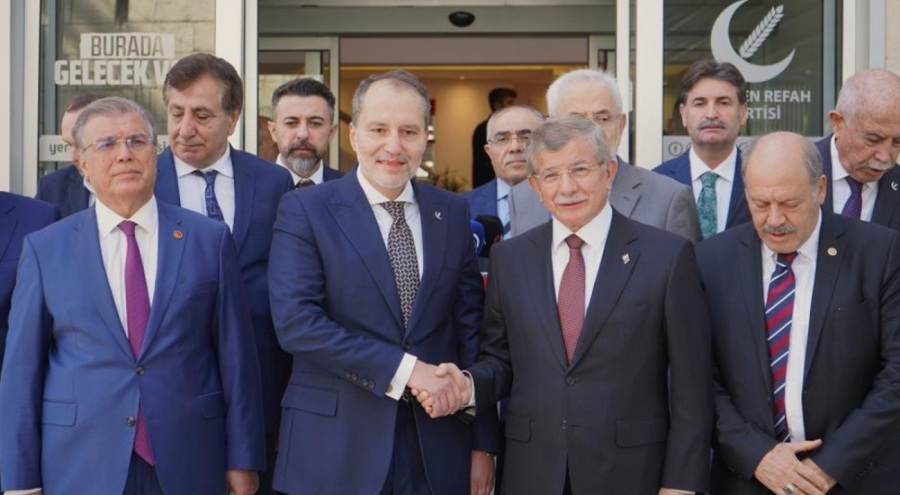 Erbakan ve Davutoğlu bir araya geldi