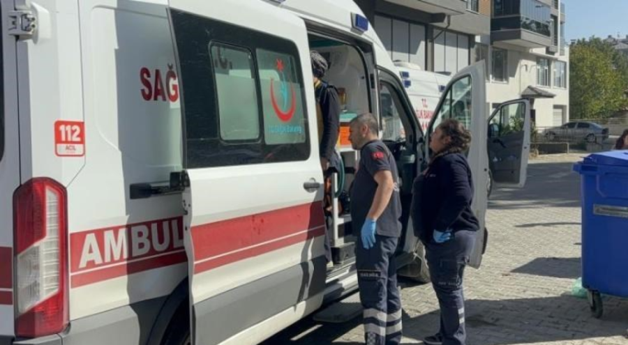 İki işçi alüminyum levha altında kaldı