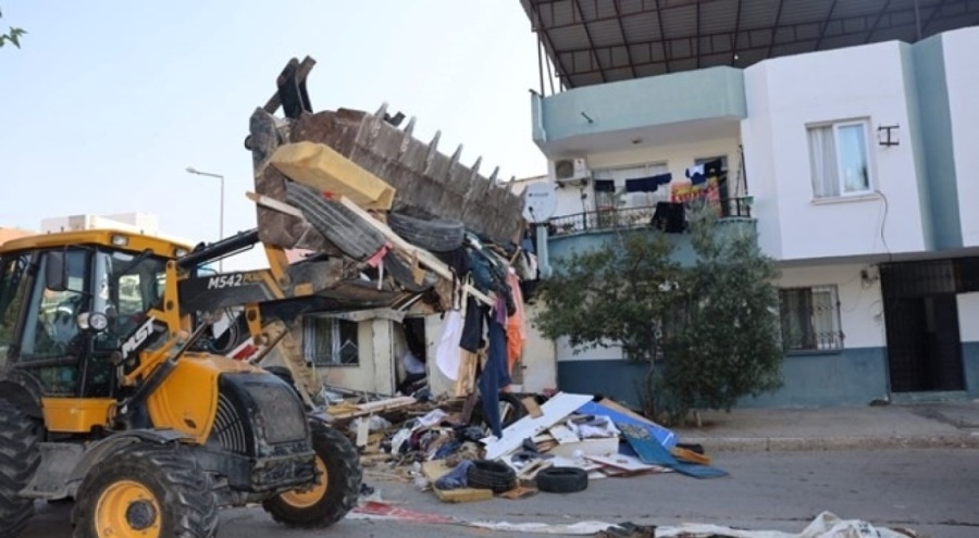 Evinden tonlarca çöp çıktı, daha önce de şikayet edilmiş