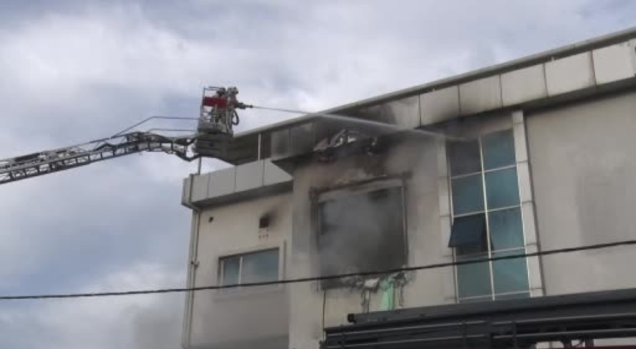 Medikal malzeme üretimi yapan tekstil firmasında yangın