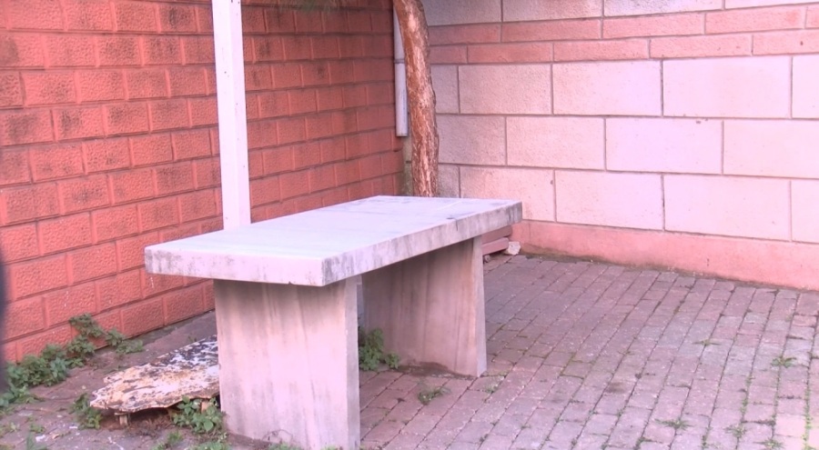 Cenaze namazında tabuttan ses geldi, öldü sanılan kişi ambulansla hastaneye götürüldü