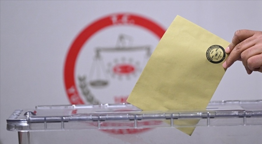 Son seçim anketinde ilk sırada "kararsızlar" var!