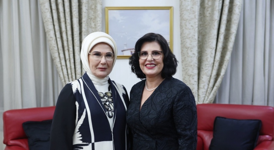 Emine Erdoğan, Arnavutluk Cumhurbaşkanı'nın eşi Armanda Begay ile bir araya geldi