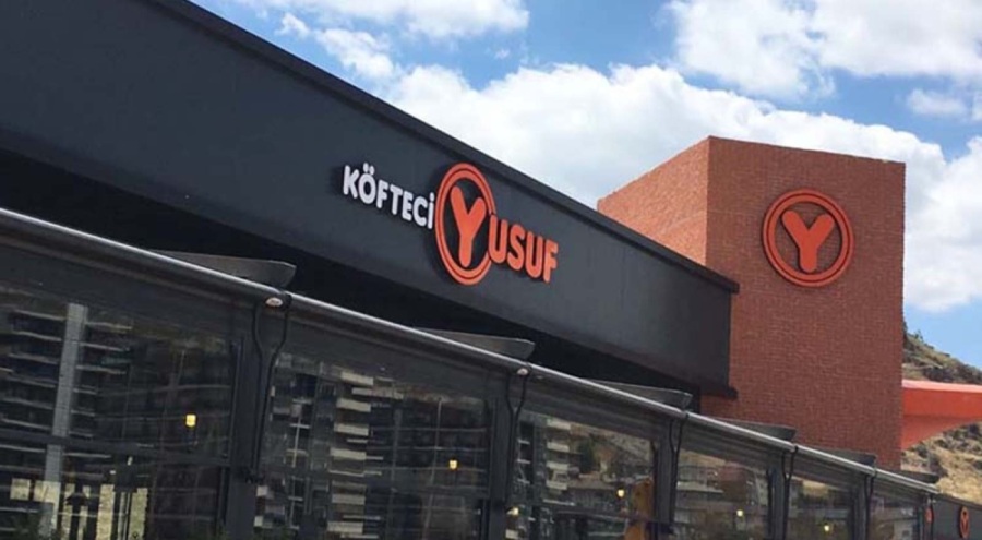 İYİ Partili vekil Metin Ergun: "Dostlarımızla Köfteci Yusuf'taydık"