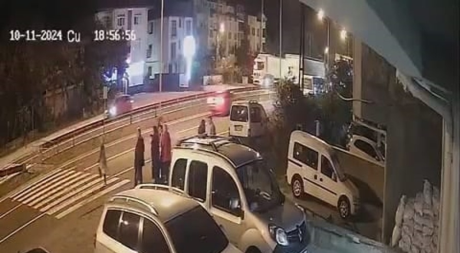 Yaya geçidinde otomobilin çarptığı kadın öldü!