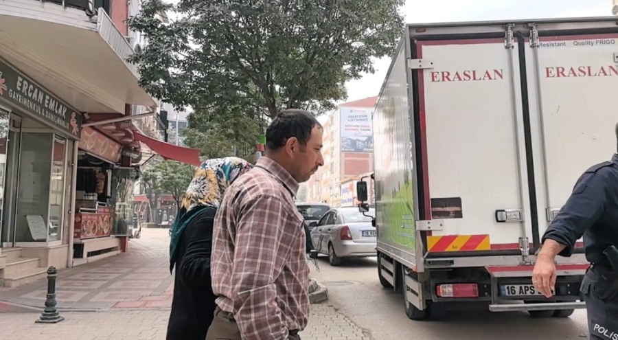Dolandırıcıların tuzağına düşen adamı Bursa polisi kurtardı