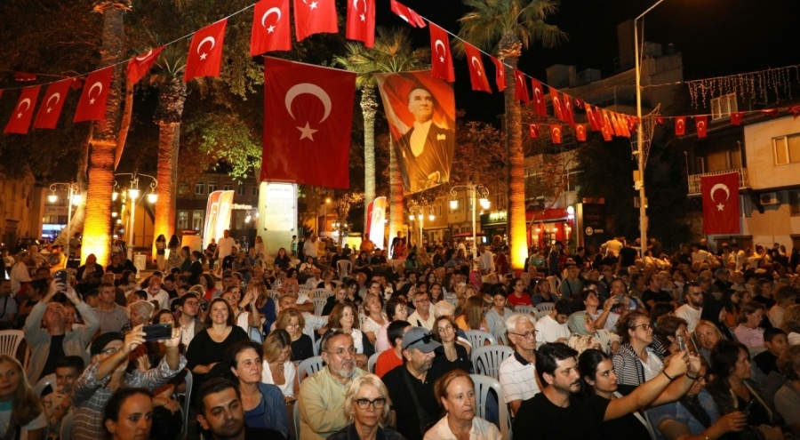 Mudanya'da Mütareke 102. yıl etkinliklerine görkemli final