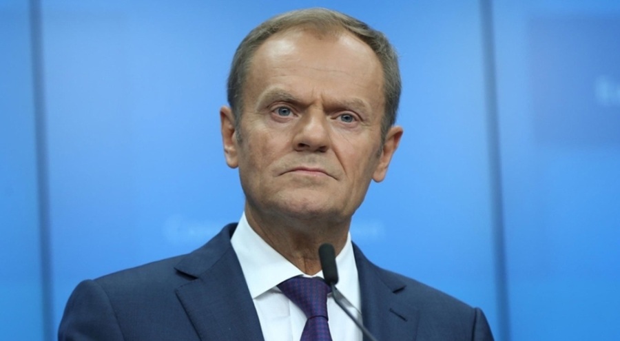 Tusk: Sığınma hakkını geçici süreyle askıya alacağız