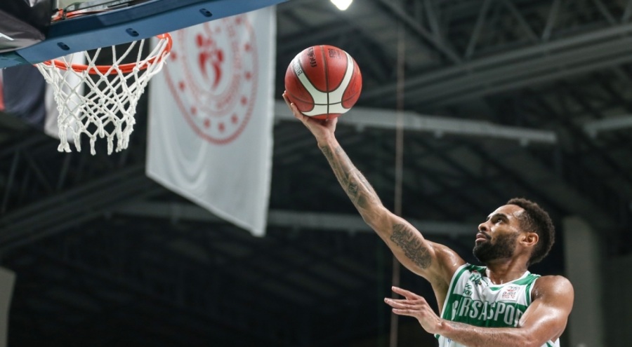 Bursaspor Basketbol ile Anadolu Efes karşı karşıya geldi