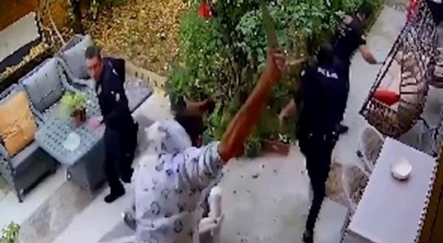 Polise bıçaklı saldırı! Polis memurunun durumu ağır