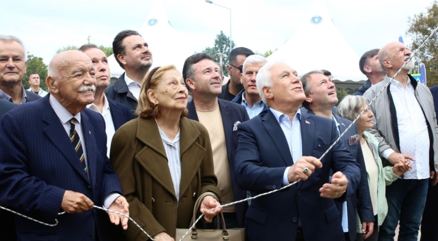 Bursa Büyükşehir Belediyesi'nden Erdem Saker'e vefa