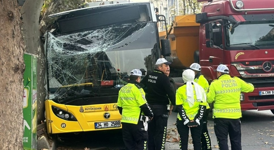 Bahçelievler'de İETT otobüsü kaza yaptı! Çok sayıda yaralı
