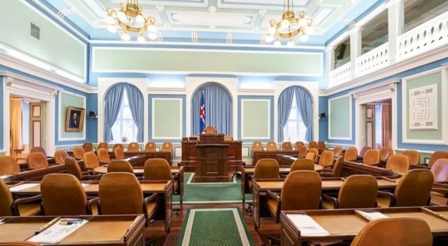 İzlanda'da parlamento feshedildi