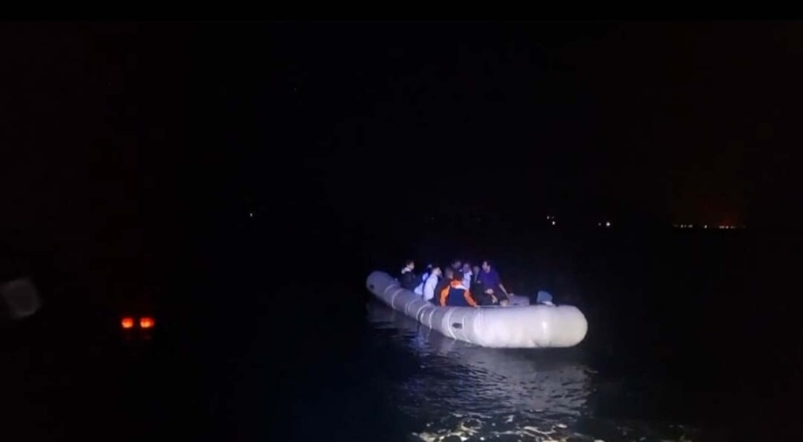 İzmir'de 35 kaçak göçmen yakalandı