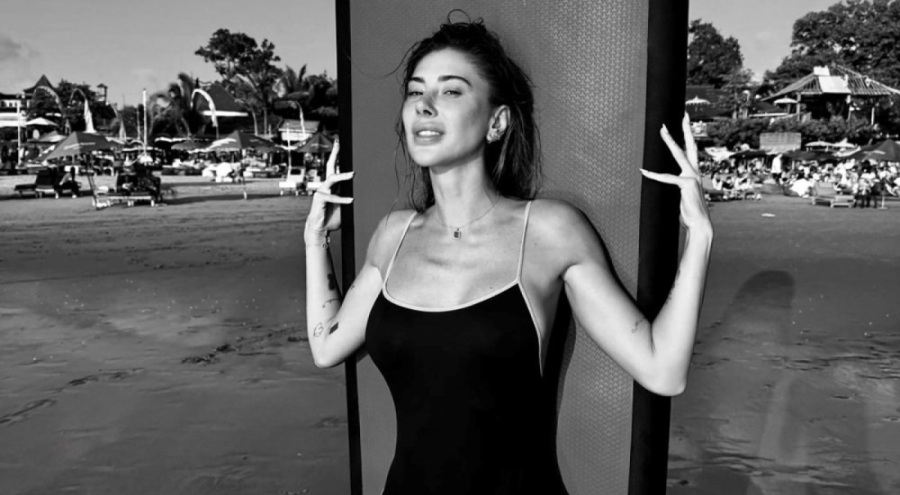 Şeyma Subaşı'ndan aşk dolu paylaşımlar!