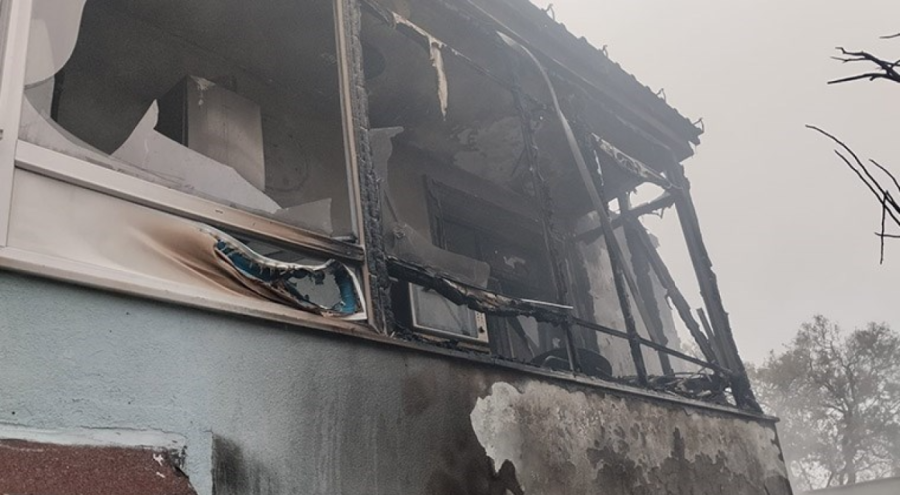 Alzheimer hastası baba, oğlunun evini yaktı