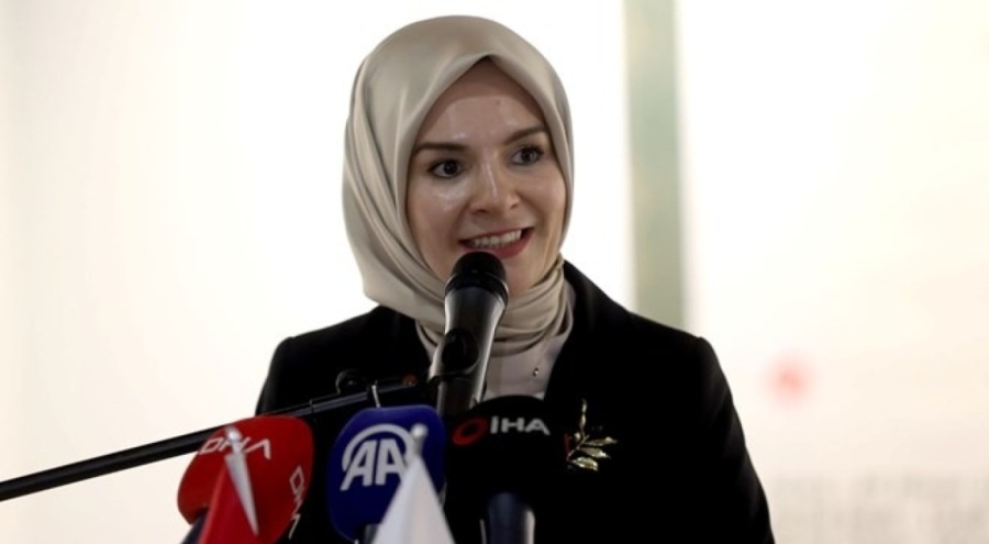 Bakan Göktaş: Hedefimiz kadınların kariyer fırsatlarını artırmak