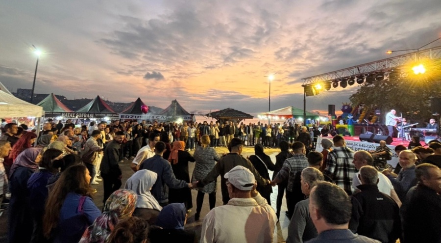 Gemlik'te Hemşehri dernekleri festivalde buluştu