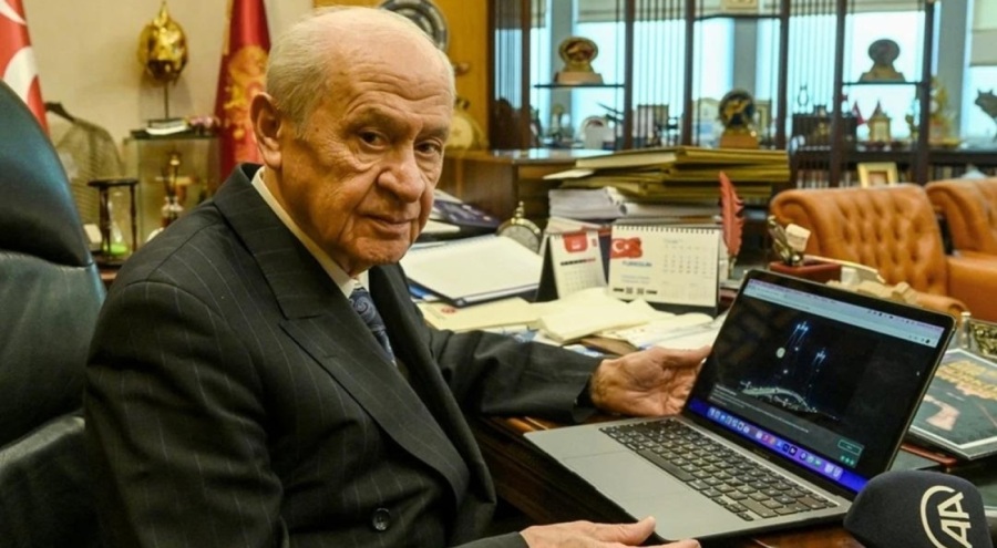 Devlet Bahçeli'nin gençlik ve çocukluk fotoğrafları gündem oldu!