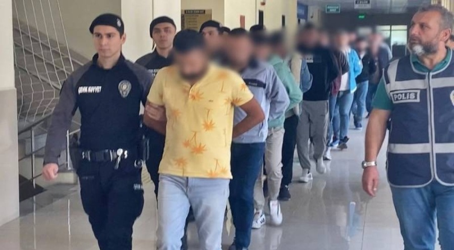 Konya merkezli dolandırıcılık operasyonu: Çok sayıda gözaltı!