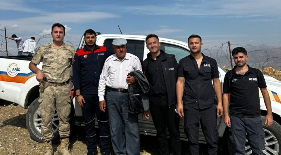 Keçileriyle kayalıklarda mahsur kaldı!