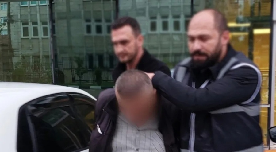 Döner bıçaklı komşu kavgası!