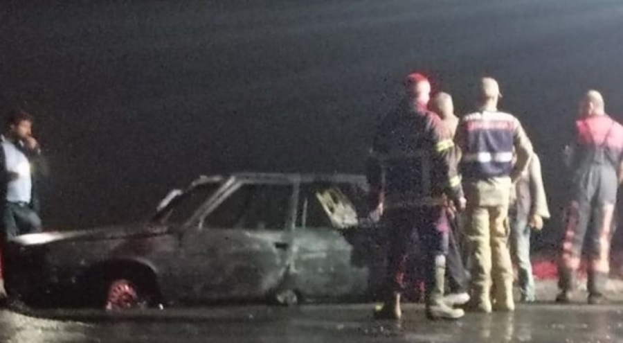 Seyir halindeki otomobil yandı