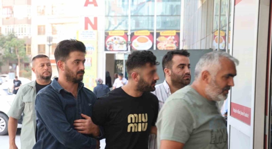 Cezaevi firarisinden gazetecilere "Başlığı düzgün atın"