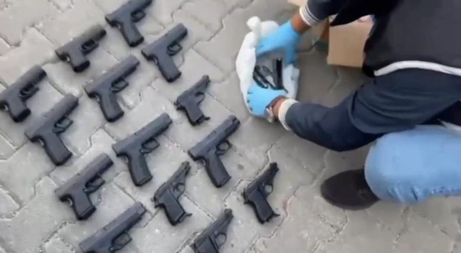 Kaçak silah operasyonu! Adeta cephanelik ele geçirildi
