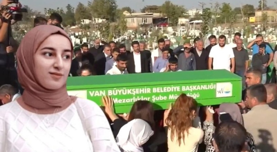 Rojin Kabaiş'e acı veda: Tabutunu kadınlar omuzladı