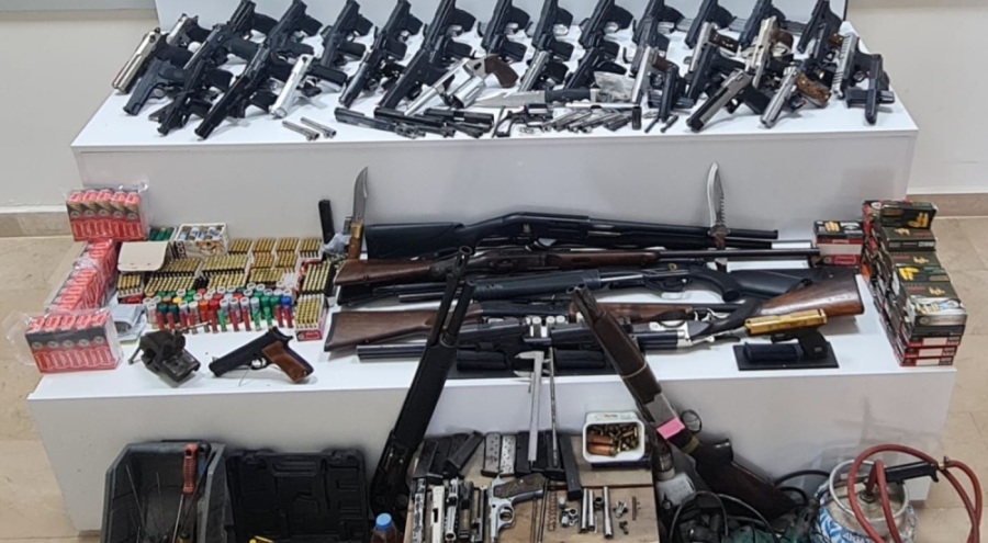 Silah ticareti operasyonu: 4 gözaltı