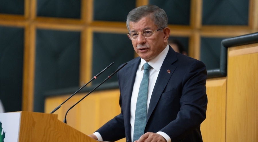 Ahmet Davutoğlu: Sayın Bahçeli'nin açıklamaları çok önemli, inisiyatif alırsa Türkiye bu işi rahat yürütür