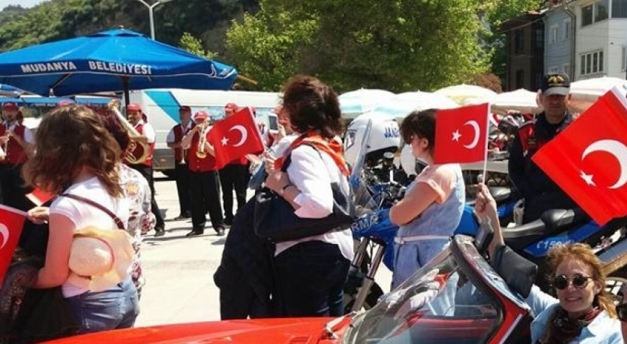 Osmangazi Rotary Kulübü tarafından düzenlenen etkinlikte Klasik otomobiller 12'inci kez yola çıkıyor