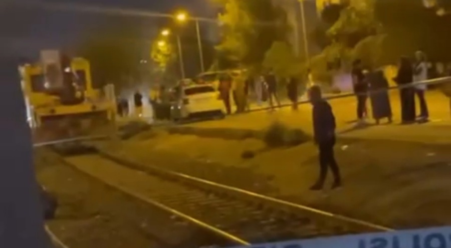 Raylı iş makinesinin çarptığı kadın, ağır yaralandı